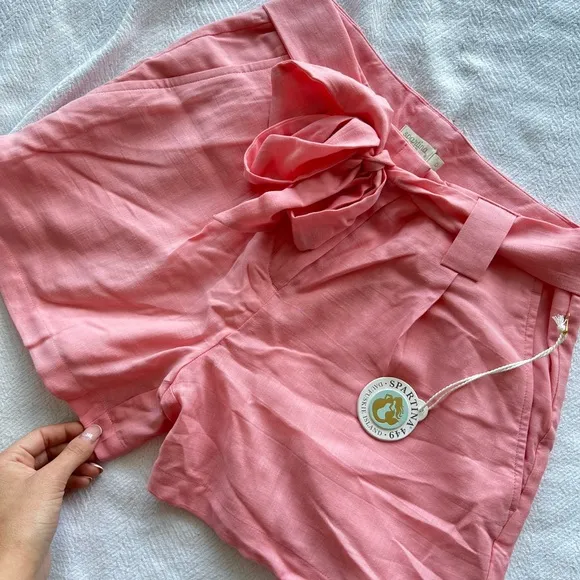 ADORABLE  PINK BLOOM SHORTS! 💕