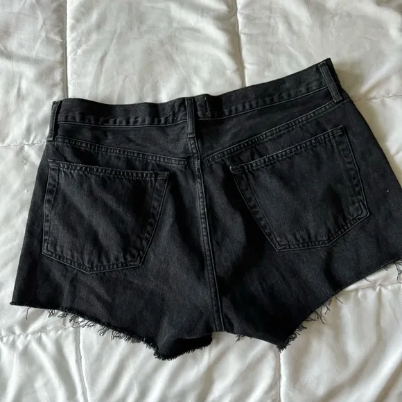 AGOLDE Parker Black Denim Shorts in Record