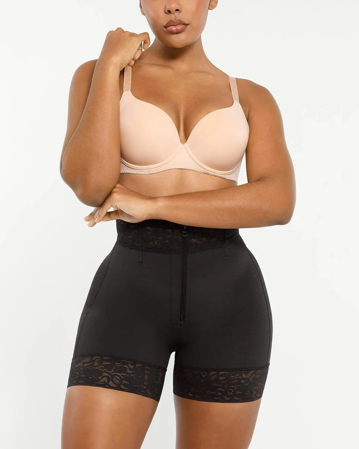 AirSlim® Mid-Rise Steel Boned Butt-Lifting Shorts