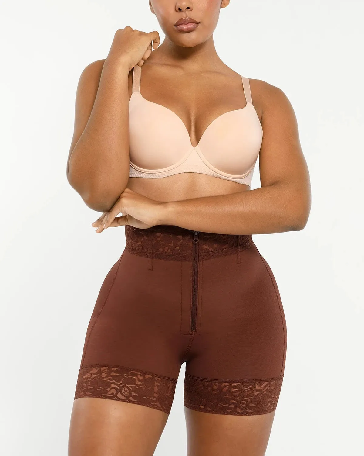 AirSlim® Mid-Rise Steel Boned Butt-Lifting Shorts