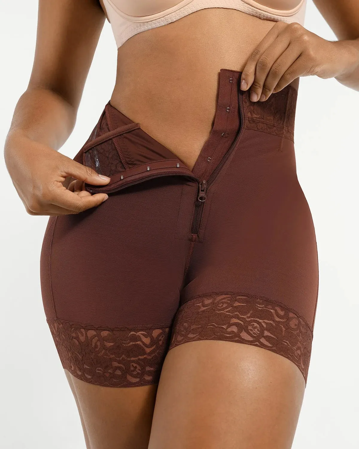 AirSlim® Mid-Rise Steel Boned Butt-Lifting Shorts