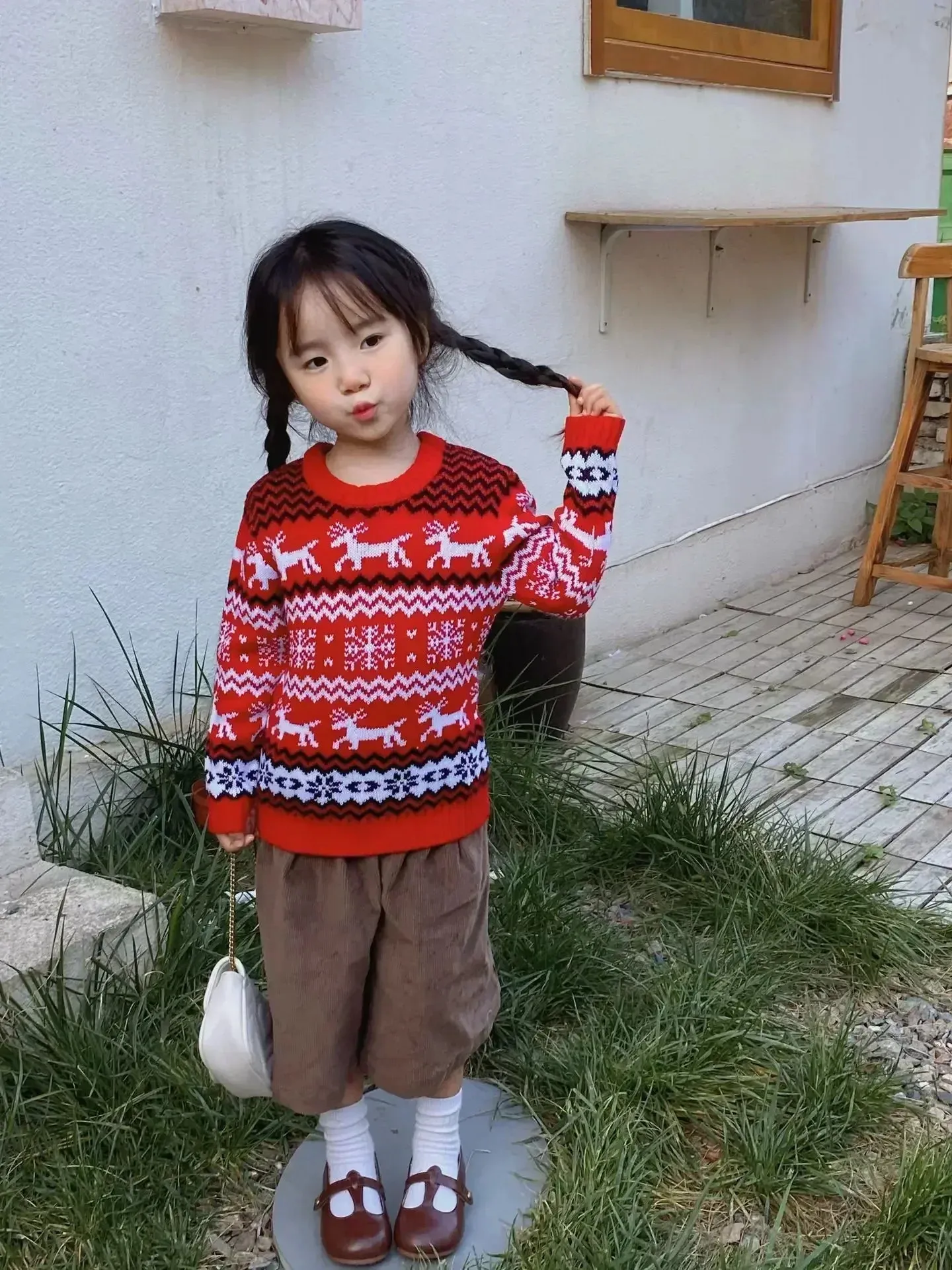 Amélie – Unisex's Matching Family Christmas Sweaters