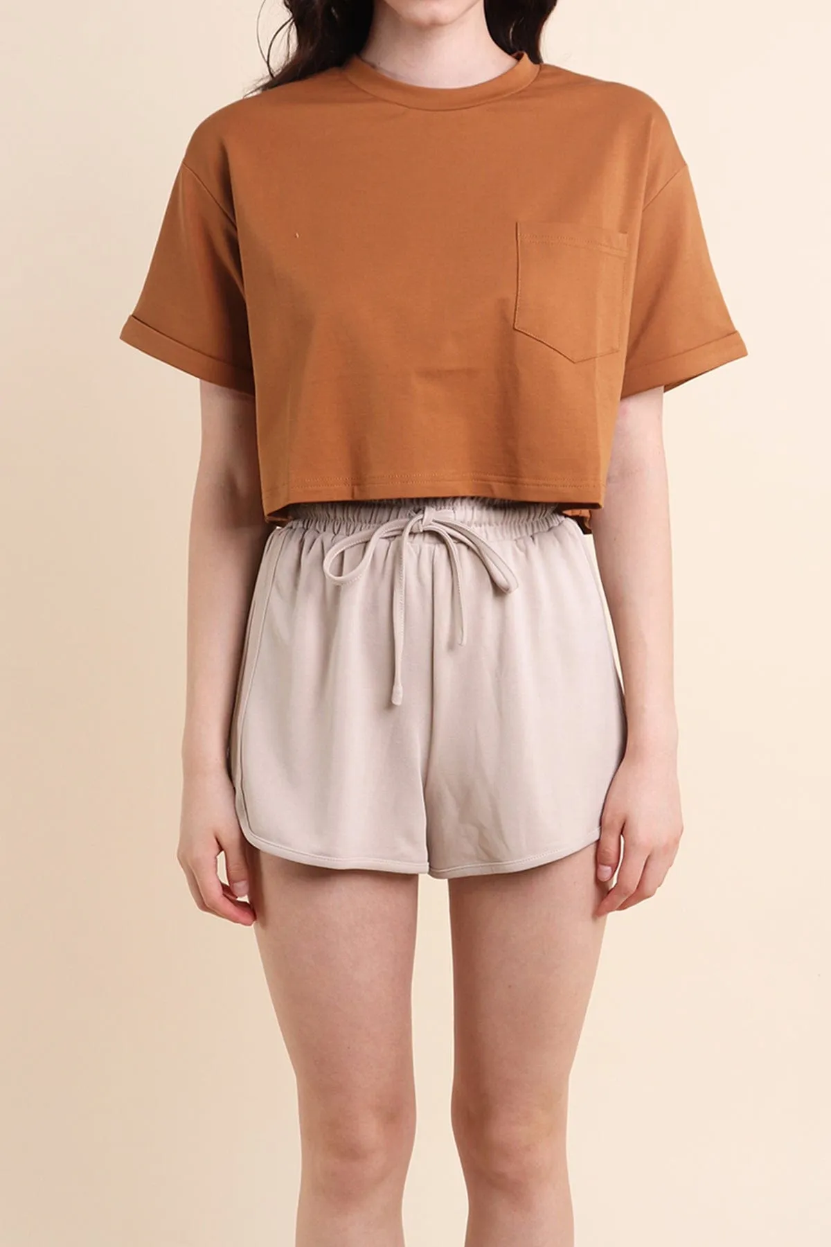 BASICS MINORI CROPPED BOXY TEE IN RUSSET BROWN