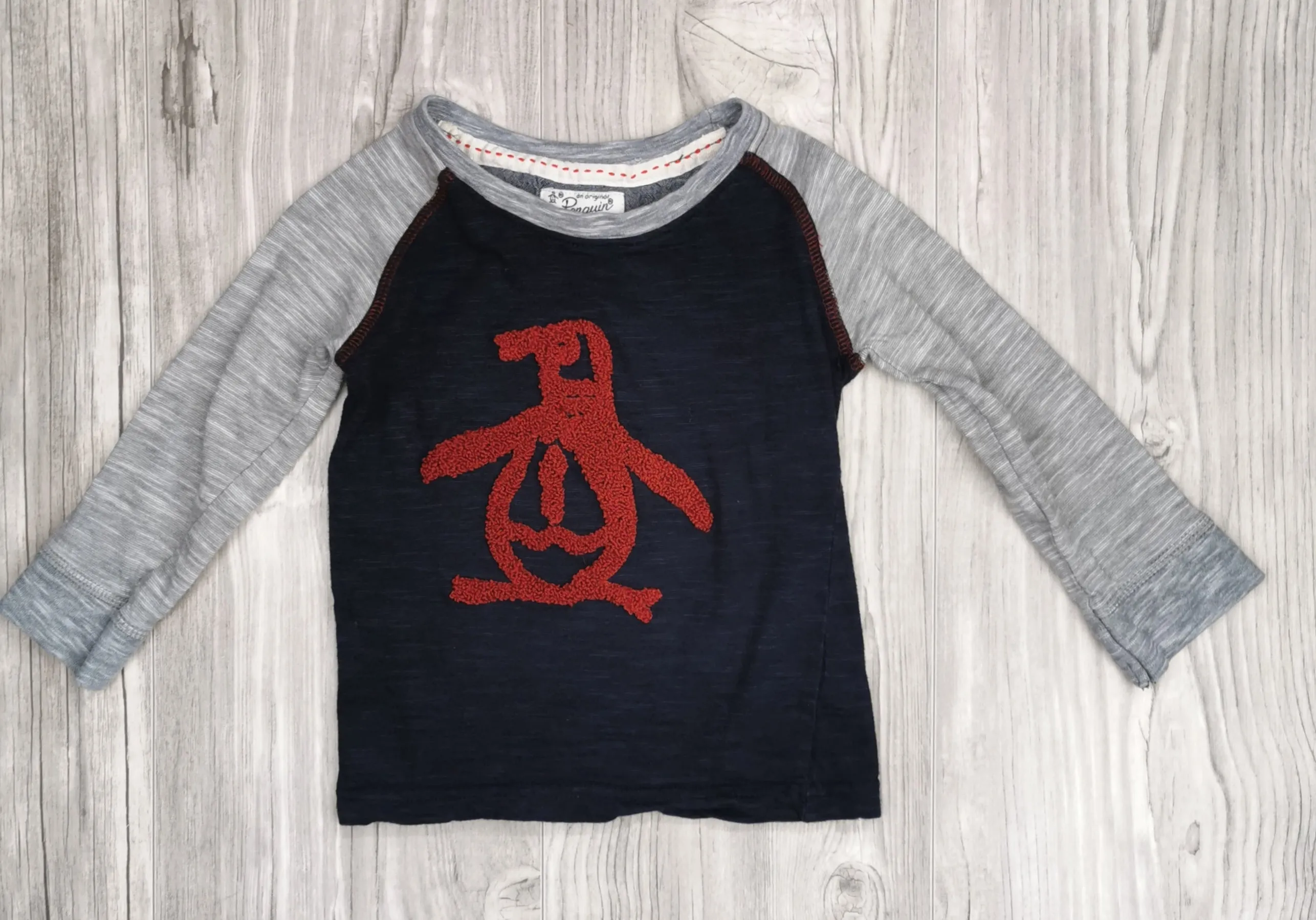 BOY SIZE 2 YEARS - ORIGINAL PENGUIN BY MUNSINGWEAR, Long sleeve, Graphic T-shirt EUC B31