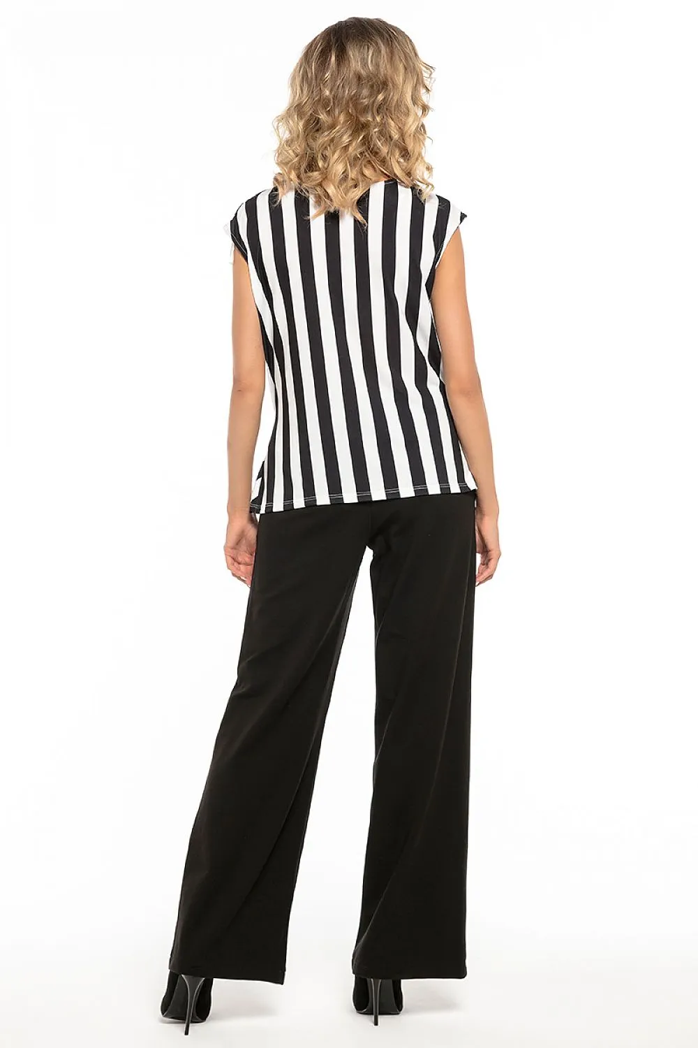 Elegant Flared Trousers with Pockets