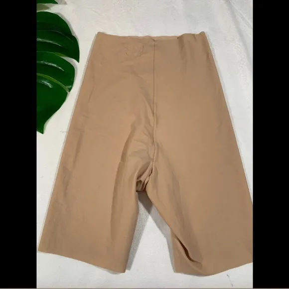 EUC Commando 'Control' High Waist Shaping Shorts‎