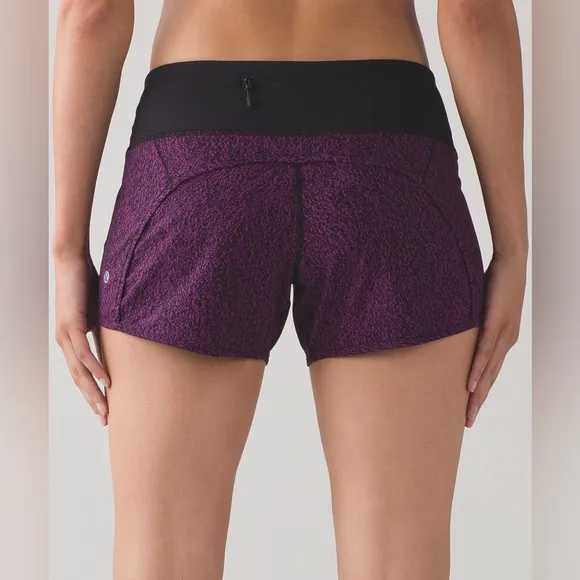 EUC Lululemon Run Times Short (4&quot;) in Circuit Aurora Black / Black
