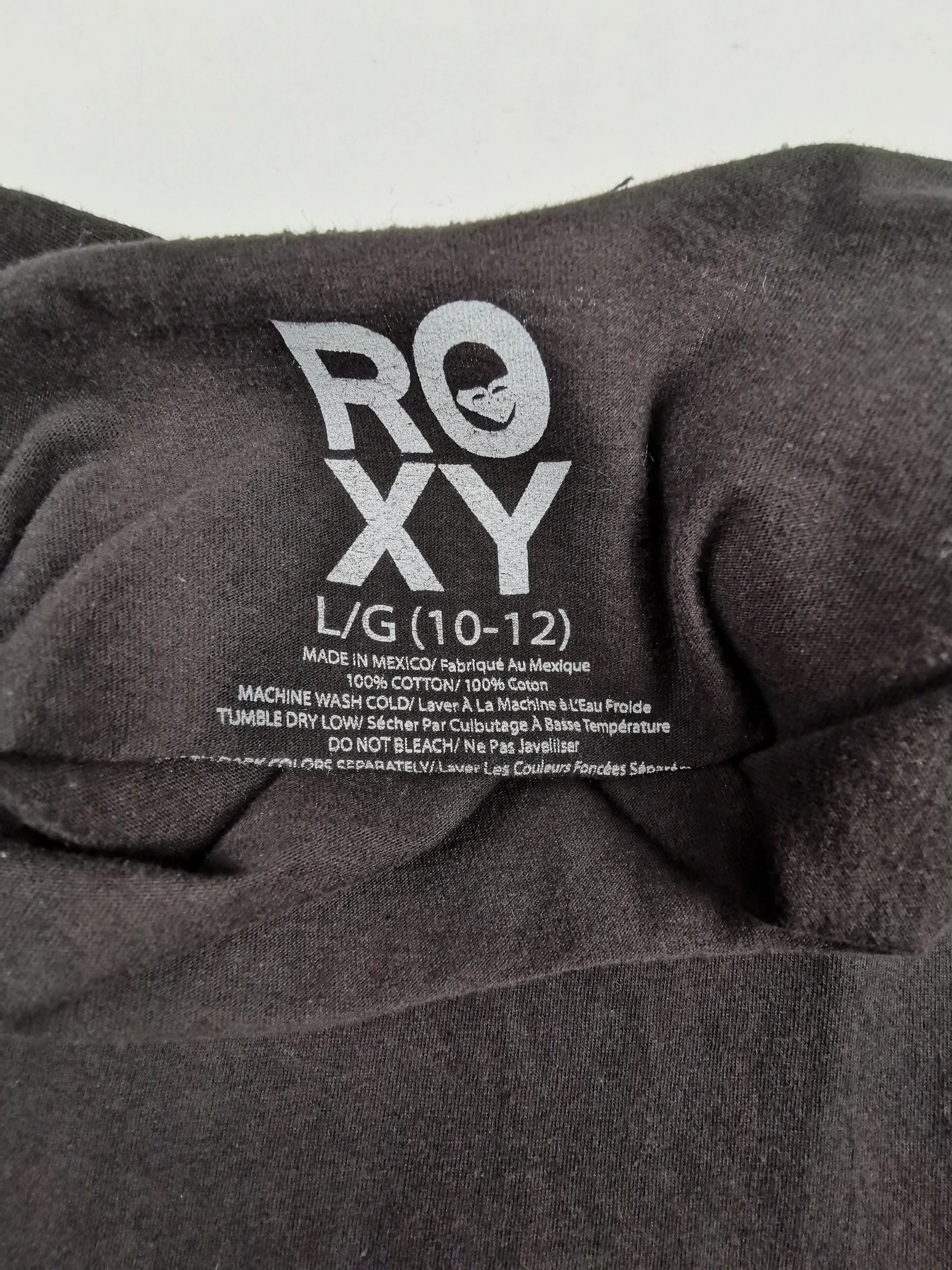 GIRL SIZE LARGE (10/12 YEARS) - ROXY, Long-sleeve Black T-shirt VGUC B42