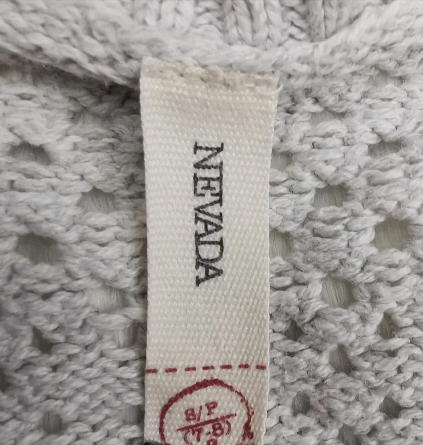 GIRL SIZE SMALL (7/8 YEARS) - NEVADA, Light Grey, Open Knit, Summer Cover-up Top EUC B32