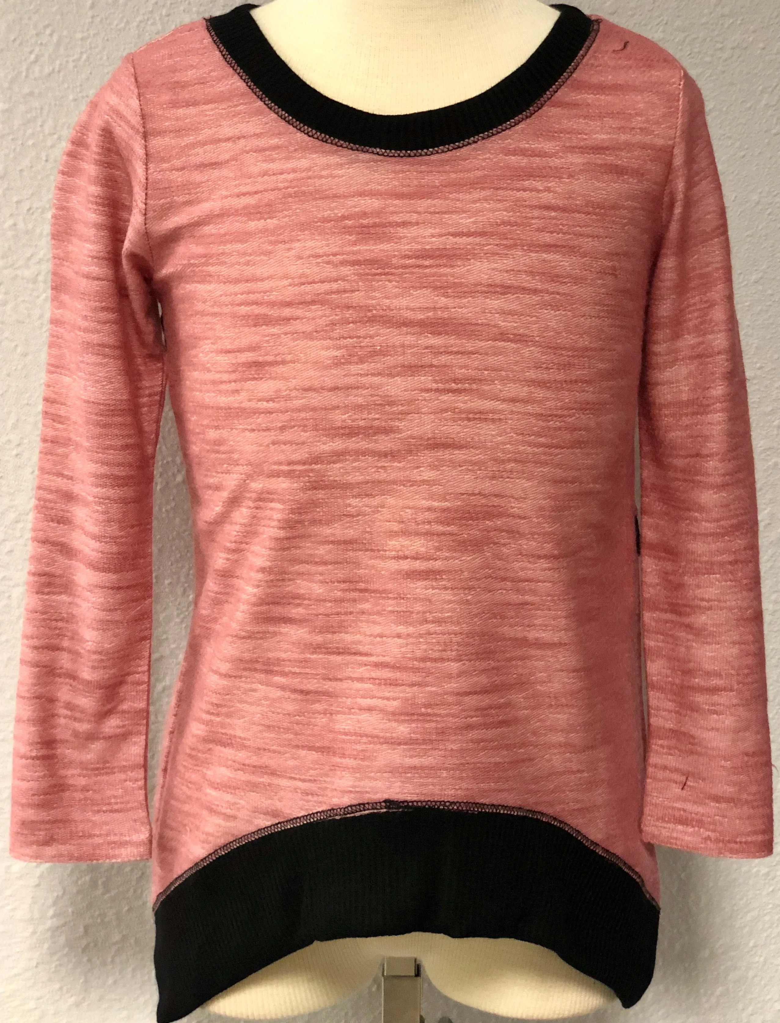 K SHARKBITE SWEATER
