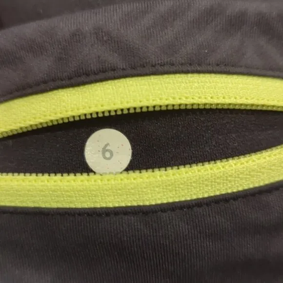 Lululemon Run Times Short *4-way Stretch Dottie Dash Clarity Yellow Black / Blk
