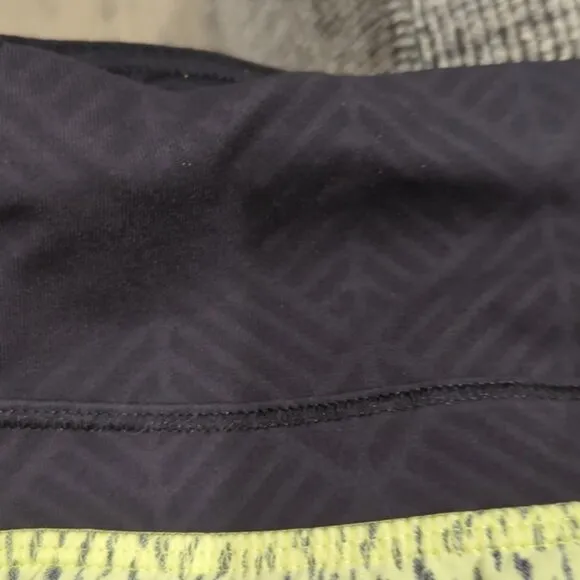 Lululemon Run Times Short *4-way Stretch Dottie Dash Clarity Yellow Black / Blk