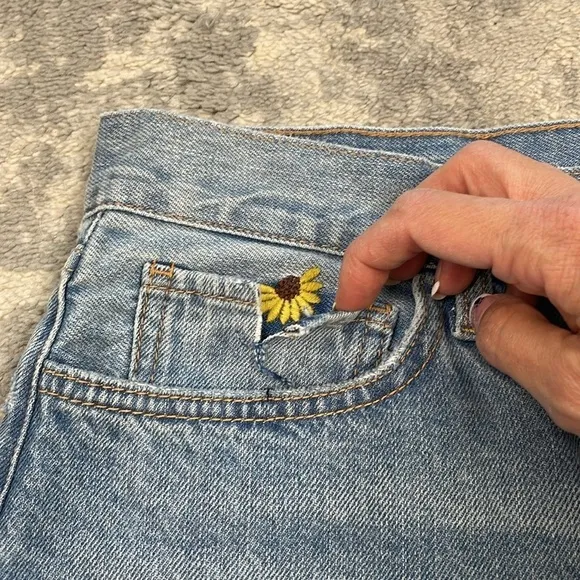 New Favorite Daughter Juni High Rise Shorts Floral Daisy Sunflower Sz 31