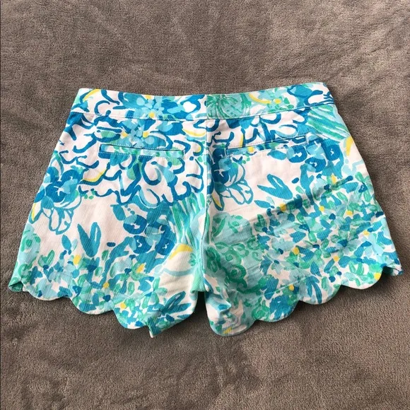 NWOT LILLY PULITZER Buttercup Scallop Shorts 0