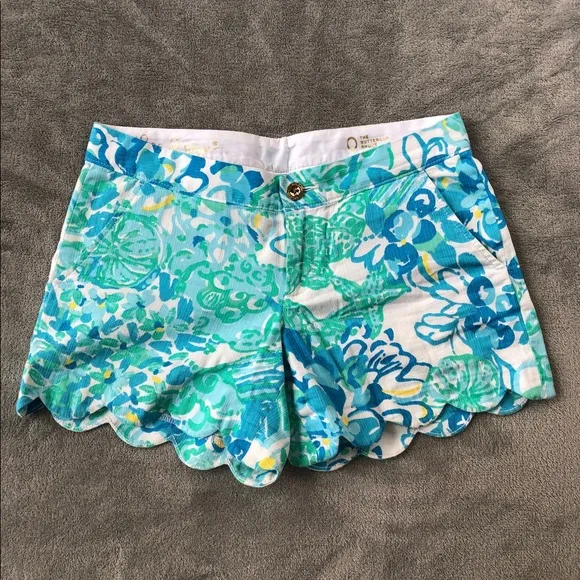 NWOT LILLY PULITZER Buttercup Scallop Shorts 0