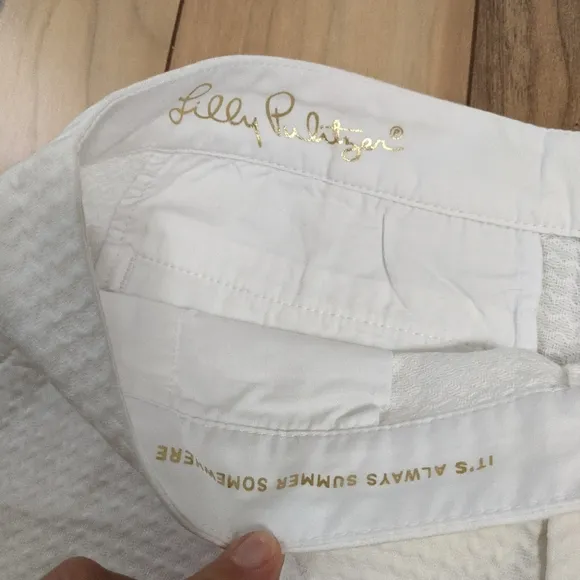 NWT! Lilly Pulitzer Buttercup Shorts Resort White Size 4