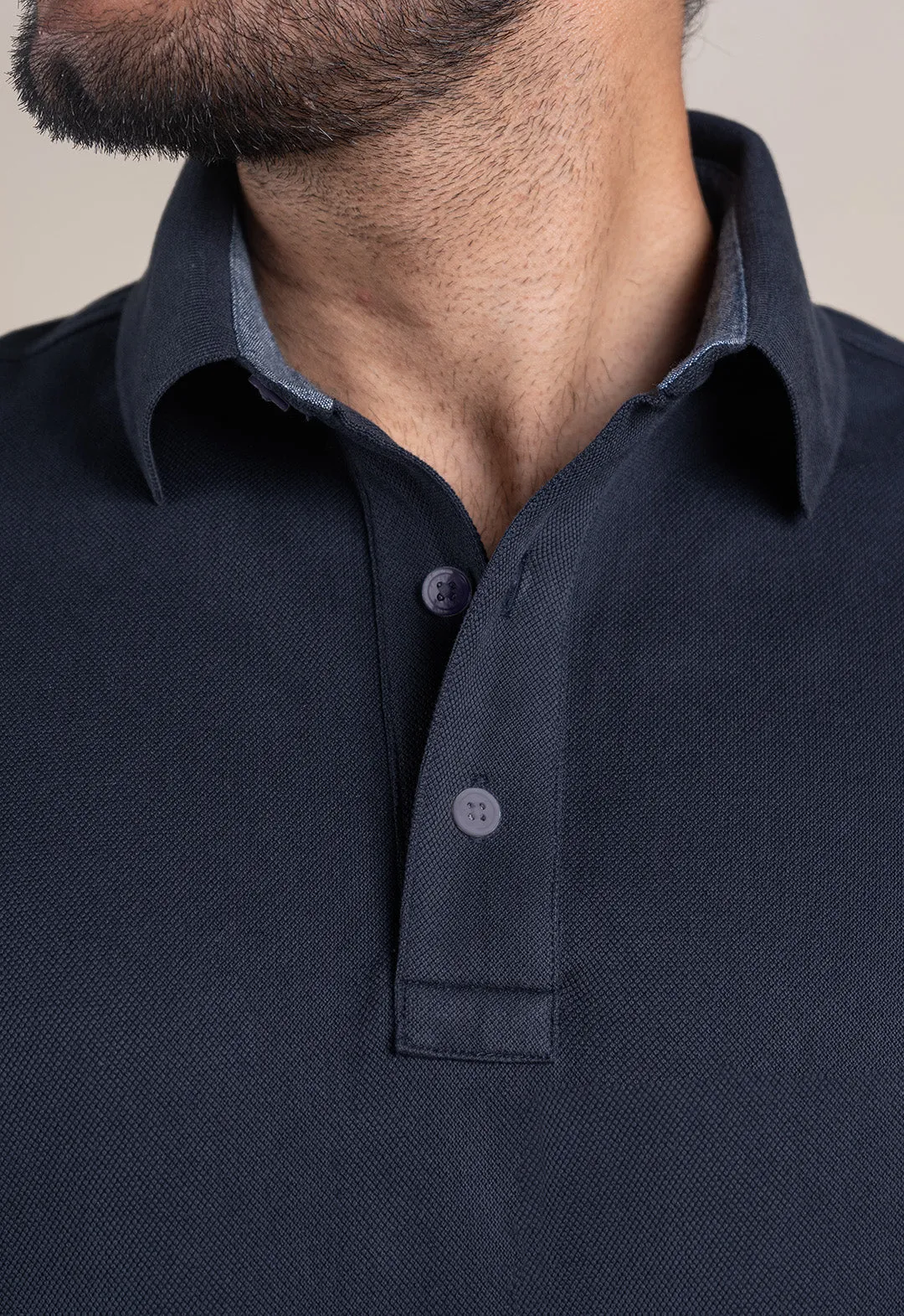 Oslo in Ribbed Collar