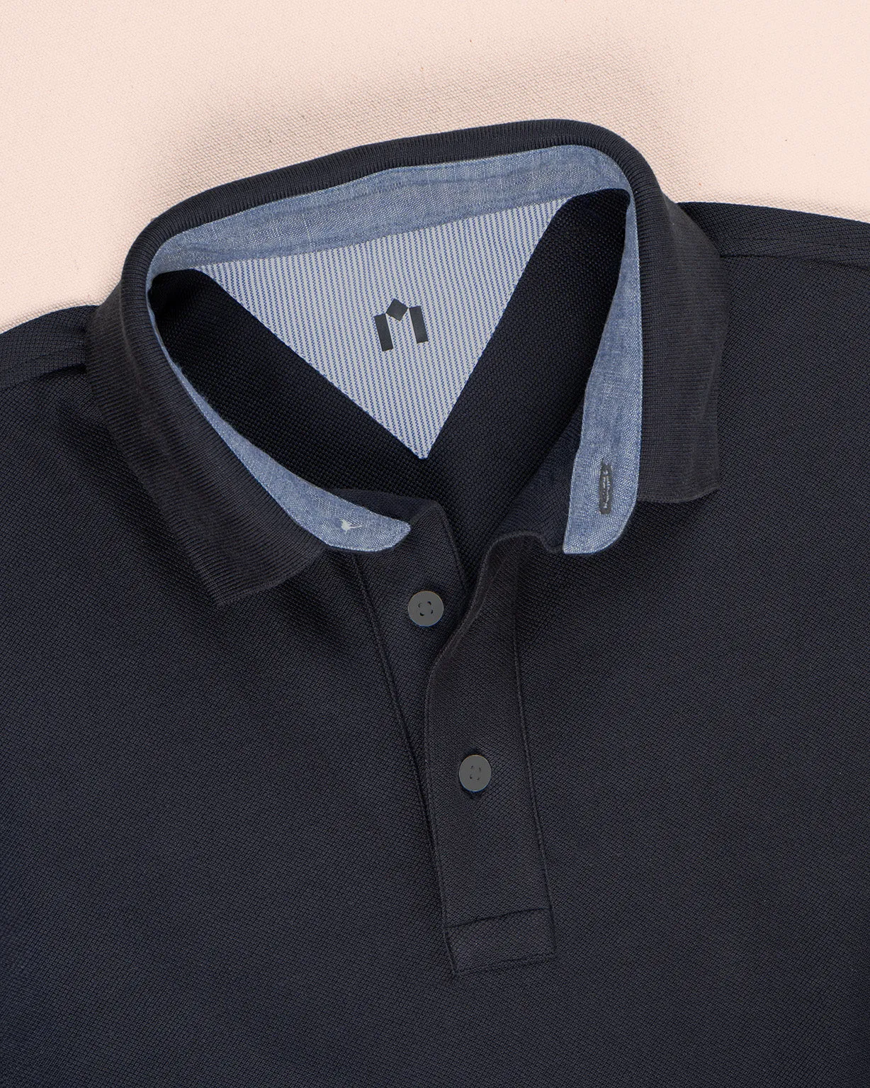 Oslo in Ribbed Collar
