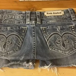 Rock Revival Adele Size 27 women’s Jean shorts