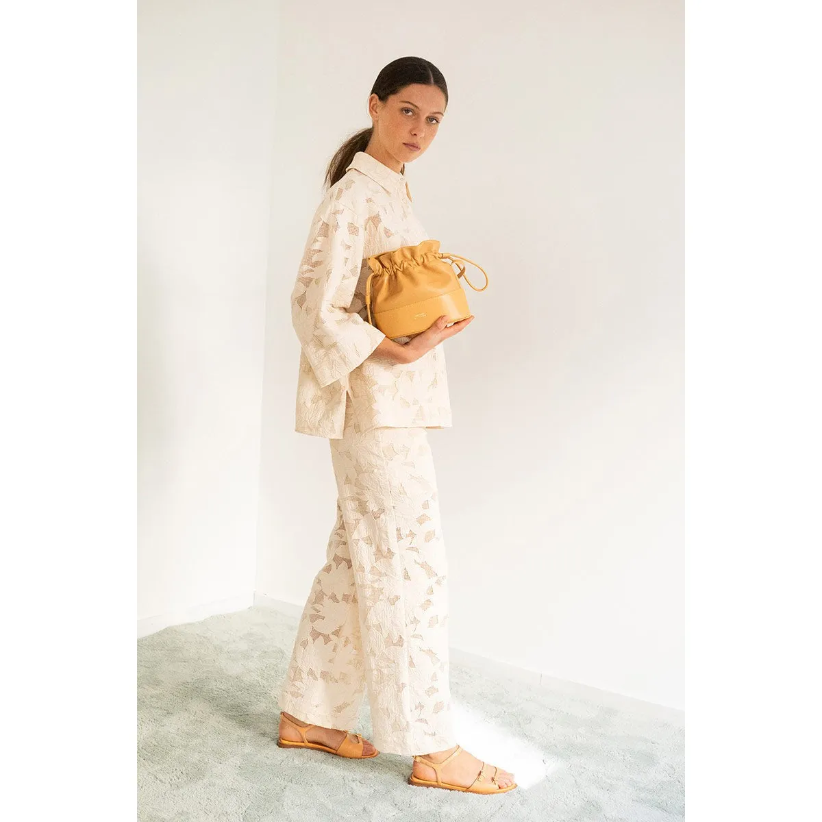 The Tiny Big Sister - Guipure shirt - light cream