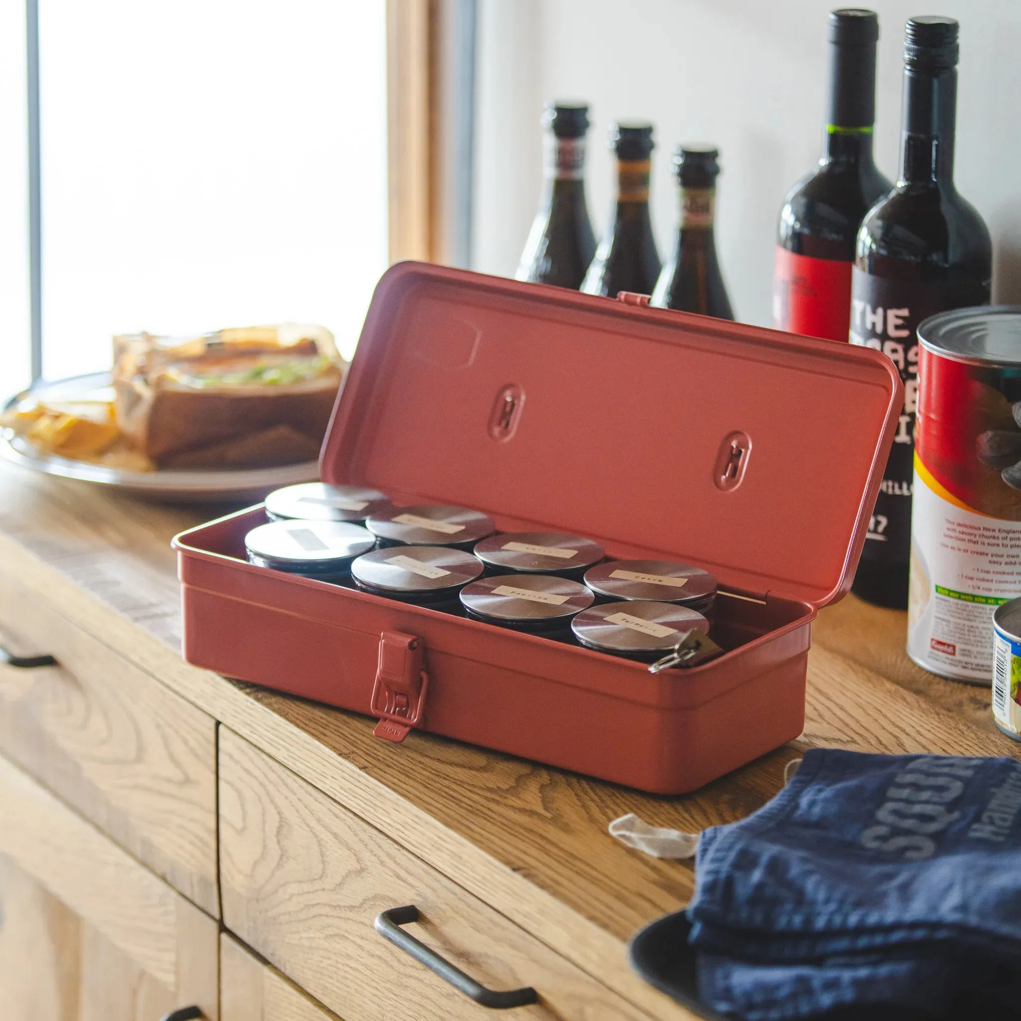 TOYO Trunk Shape Toolbox T-320 (Living coral)
