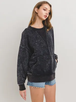 WOMEN'S LONG SLEEVE FRONT POCKET WASHED PULLOVER SWEATER