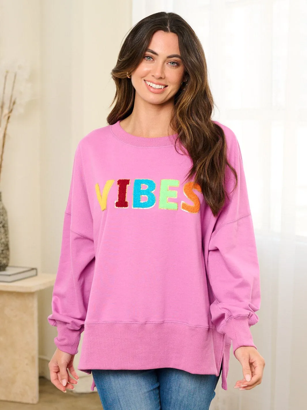 WOMEN'S LONG SLEEVE GRAPHIC PULLOVER SWEATER