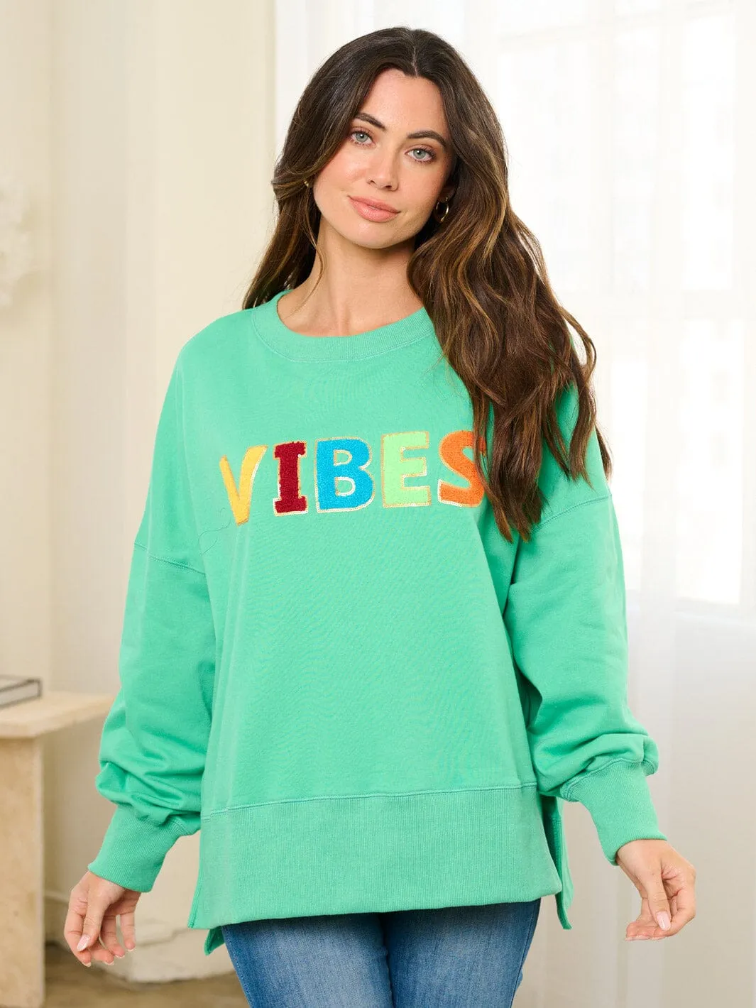WOMEN'S LONG SLEEVE GRAPHIC PULLOVER SWEATER
