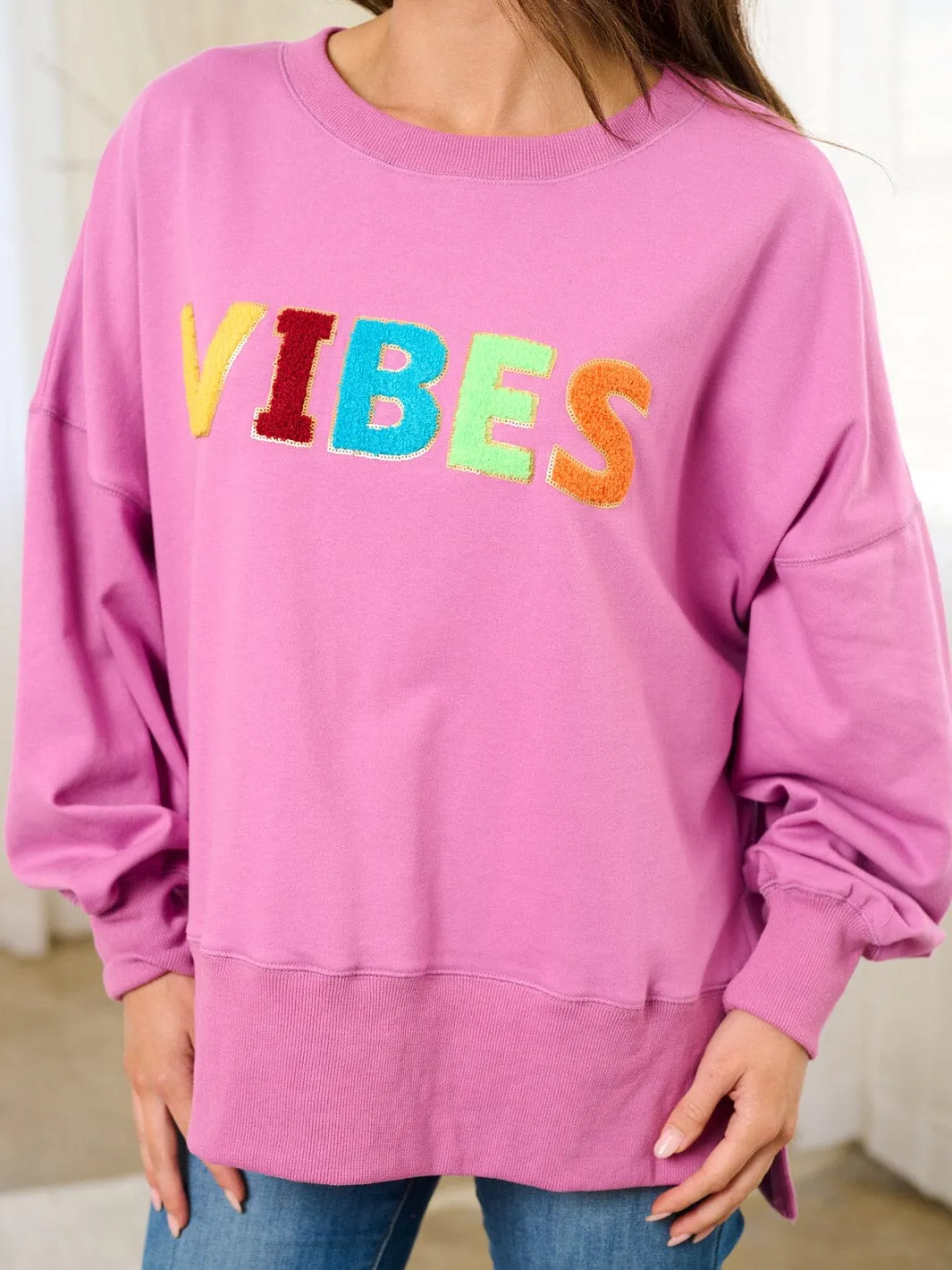 WOMEN'S LONG SLEEVE GRAPHIC PULLOVER SWEATER