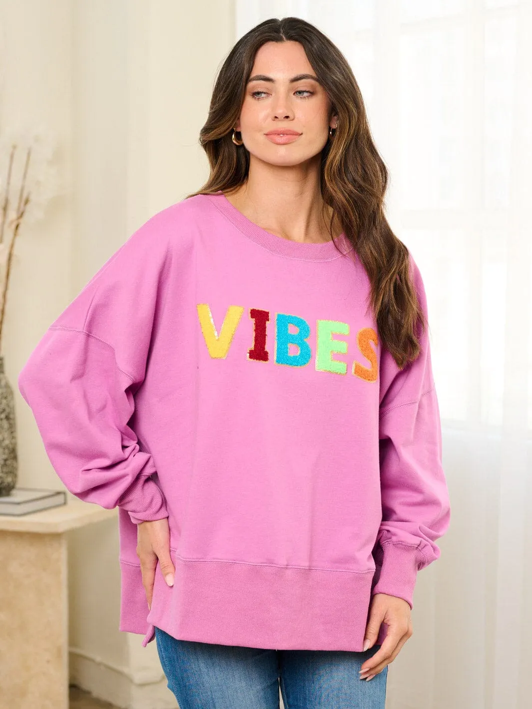 WOMEN'S LONG SLEEVE GRAPHIC PULLOVER SWEATER