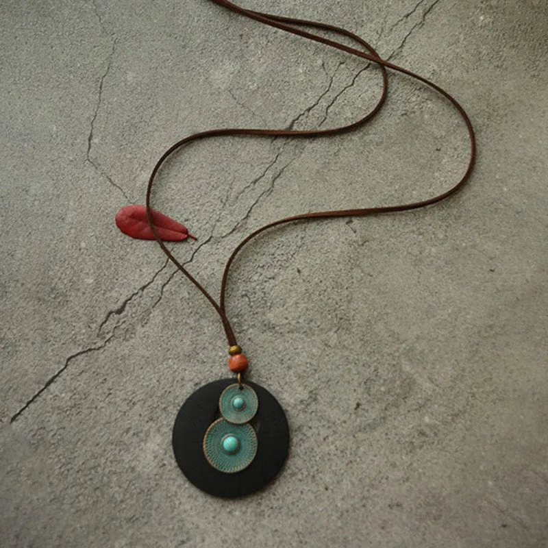 Women's Retro Necklace Sweater Chain
