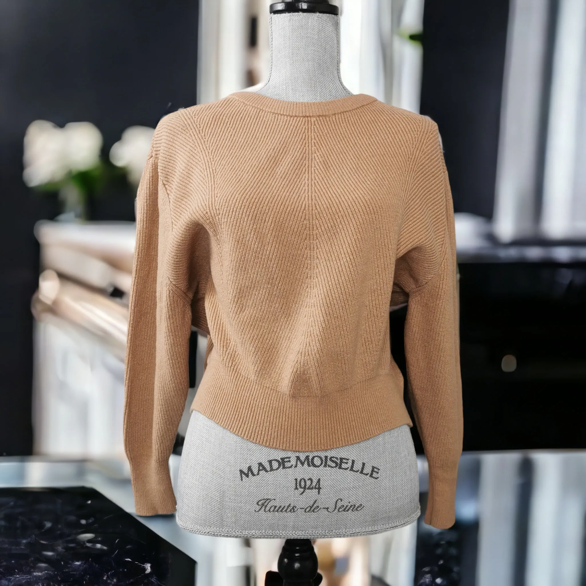 WOMENS SIZE LARGE - ZARA, Knit Crop Sweater VGUC B17