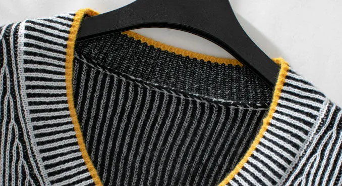 Women's Soft and Cozy Relaxed-fit Sweater with Stripes
