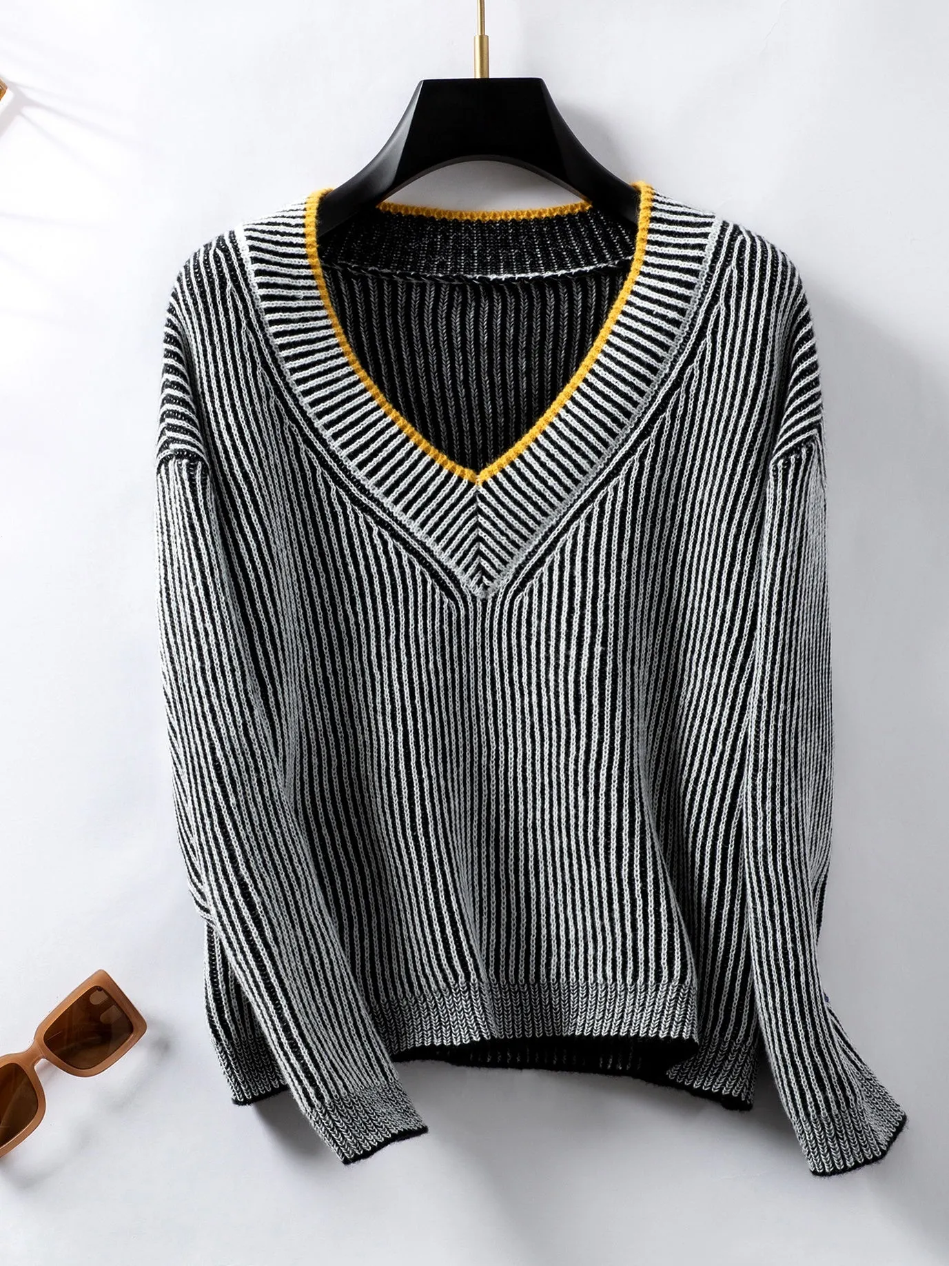 Women's Soft and Cozy Relaxed-fit Sweater with Stripes